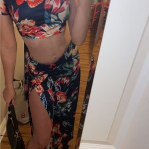 Brand new floral 2 piece set